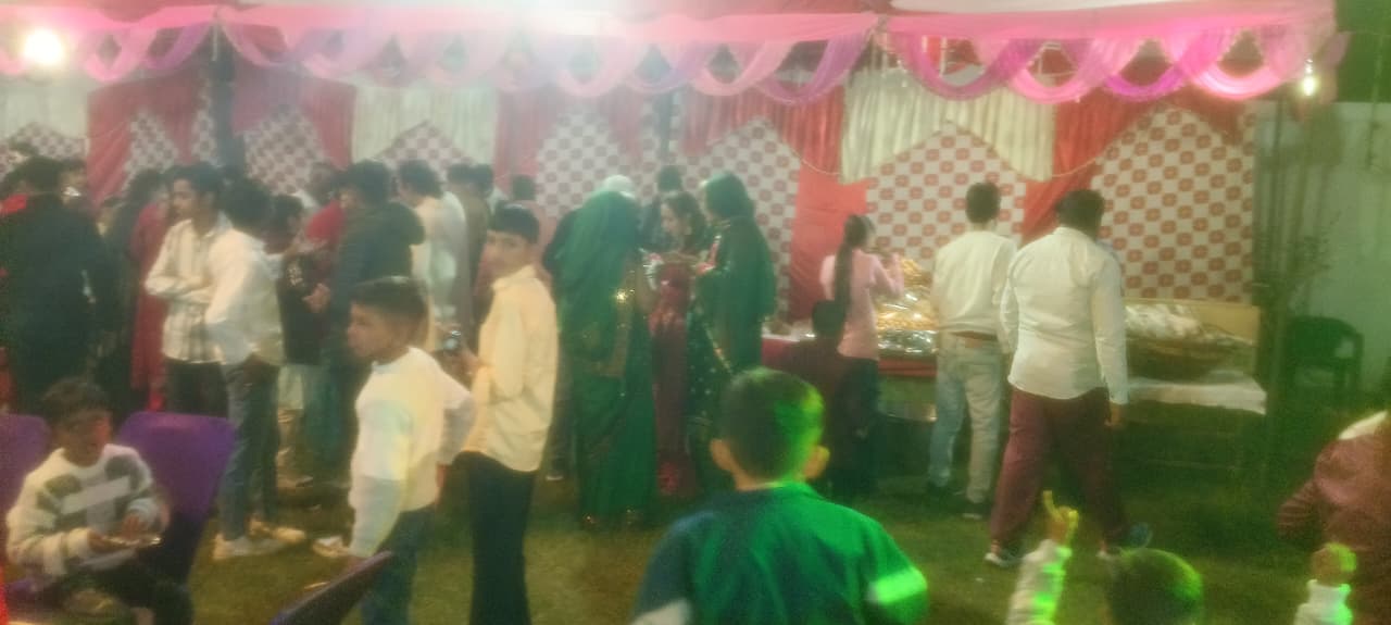 Families dining together